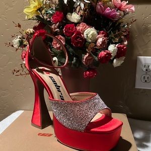 Brand New High Heels size 7